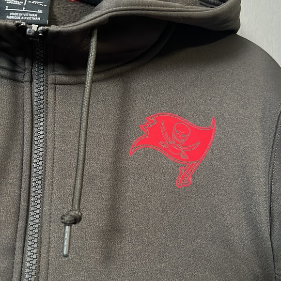 Buccaneers Nike 🏴‍☠️ zippered hoodie jacket - Picture 3 of 6